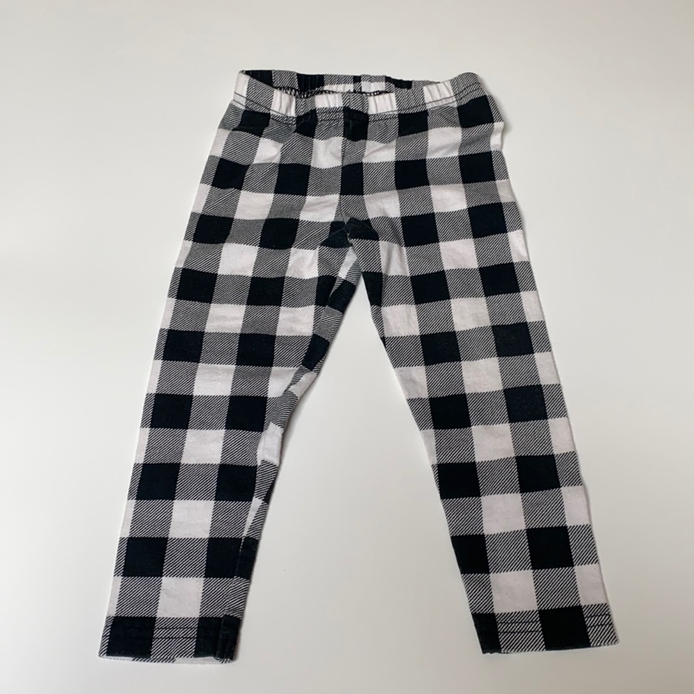 Carter’s 18M black and white plaid leggings